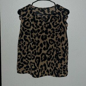 Women’s leopard size Medium sleeveless blouse